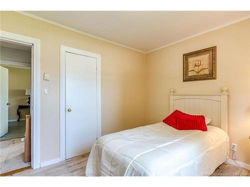 298 Westmorland Rd, Saint John, NB - Indoor Photo Showing Bedroom