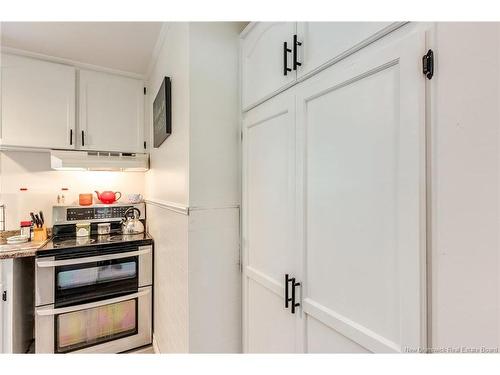 298 Westmorland Rd, Saint John, NB - Indoor Photo Showing Kitchen