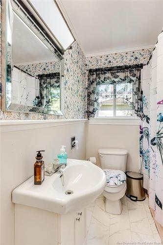 298 Westmorland Rd, Saint John, NB - Indoor Photo Showing Bathroom