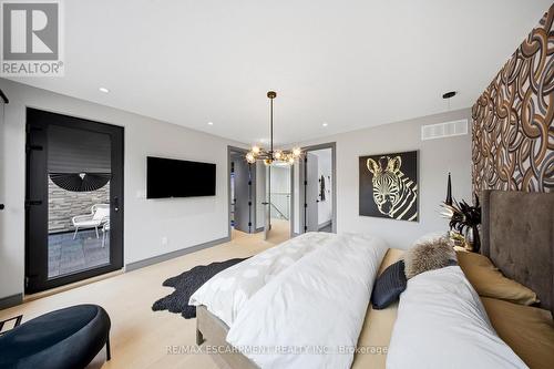 1617 Trotwood Avenue, Mississauga, ON - Indoor Photo Showing Bedroom