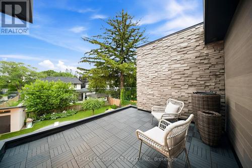 1617 Trotwood Avenue, Mississauga, ON - Outdoor