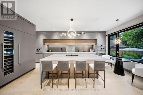 1617 Trotwood Avenue, Mississauga, ON - Indoor Photo Showing Dining Room