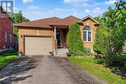 1 VALLEY VIEW COURT  Barrie, ON L4N 0G7