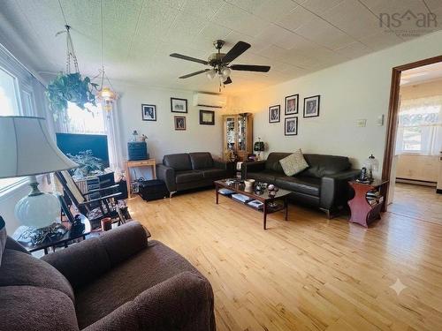 7 Franklyn Street, Amherst, NS 