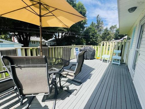 7 Franklyn Street, Amherst, NS 