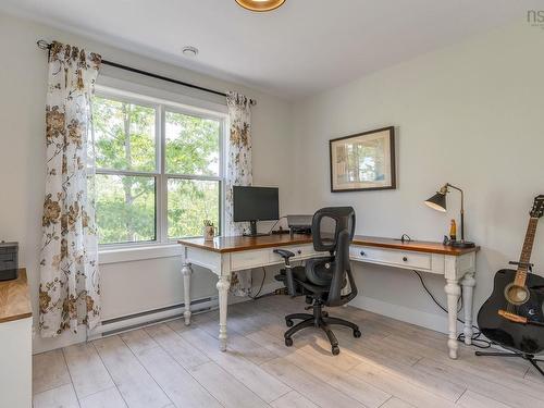 2 Owdis Avenue, Lantz, NS 