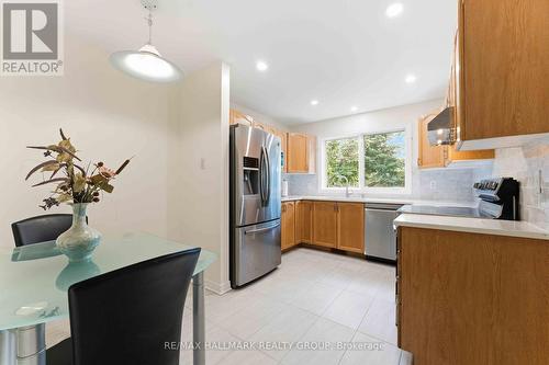 28 Sonata Place, Ottawa, ON - Indoor Photo Showing Kitchen