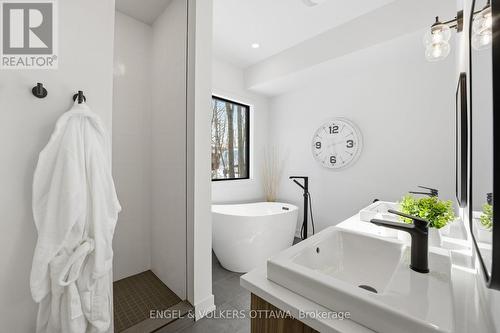 557 Bayview Drive, Ottawa, ON 