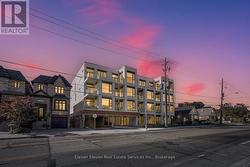 404 - 722 MARLEE AVENUE Toronto, ON M6B 3J7