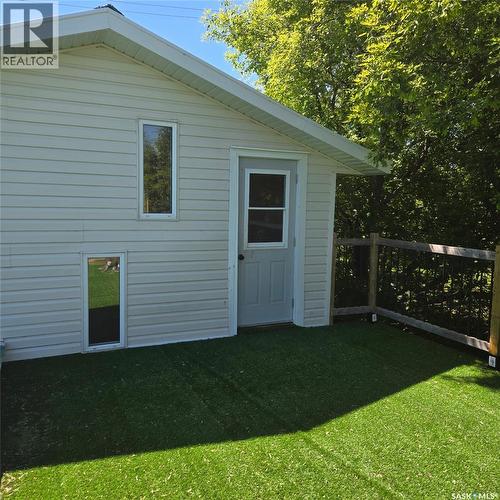 608 Whyte Street, Loreburn, SK 