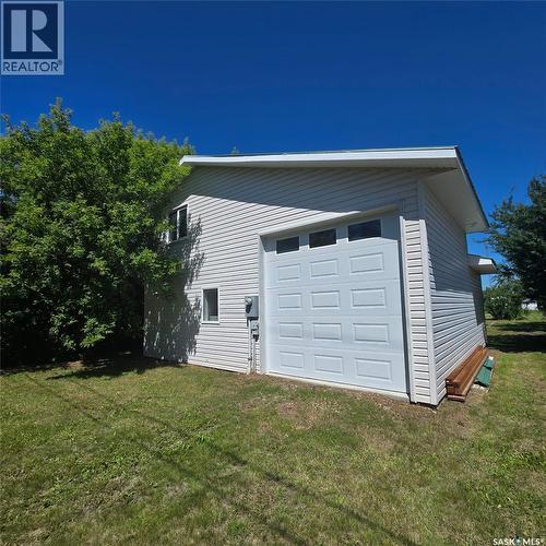 608 Whyte Street, Loreburn, SK 