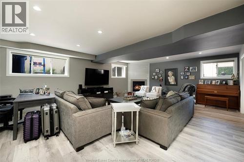 9692 Manitou Crescent, Windsor, ON 