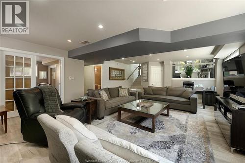 9692 Manitou Crescent, Windsor, ON 
