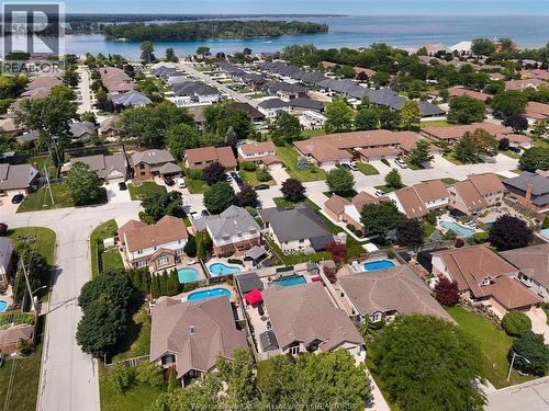 9692 Manitou Crescent, Windsor, ON 
