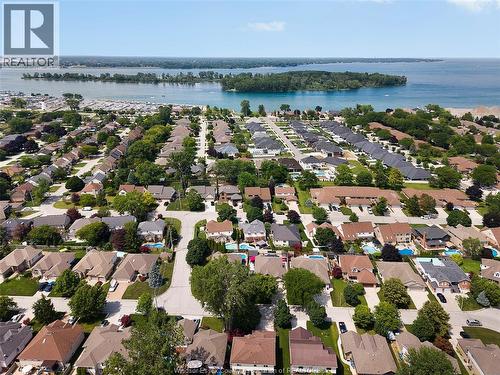 9692 Manitou Crescent, Windsor, ON 