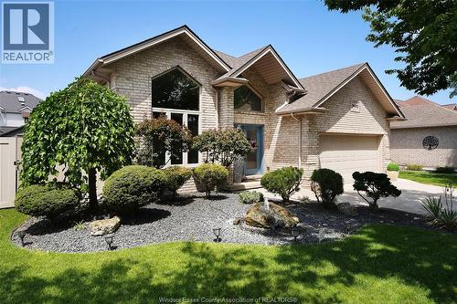 9692 Manitou Crescent, Windsor, ON 