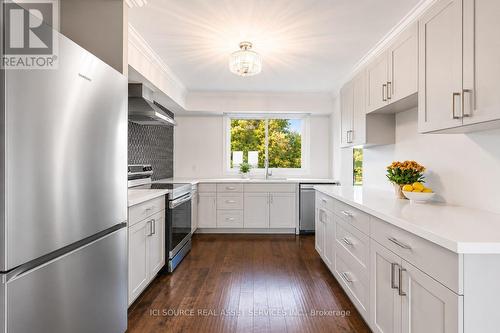 50 Oak Avenue, Hamilton, ON - Indoor Photo Showing Kitchen