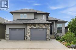 154 Flegel COURT  Saskatoon, SK S7V 0B9