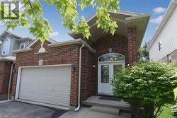 132 CLOUGH Crescent Guelph, ON N1L 0E4