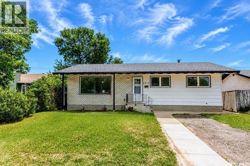 1415 Caribou STREET W  Moose Jaw, SK S6H 7M4