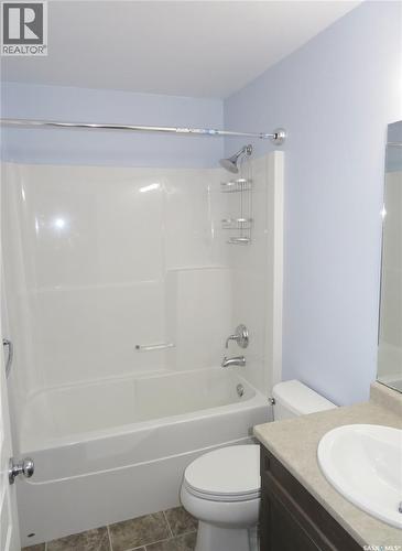 1214 Rempel Crescent, Saskatoon, SK - Indoor Photo Showing Bathroom