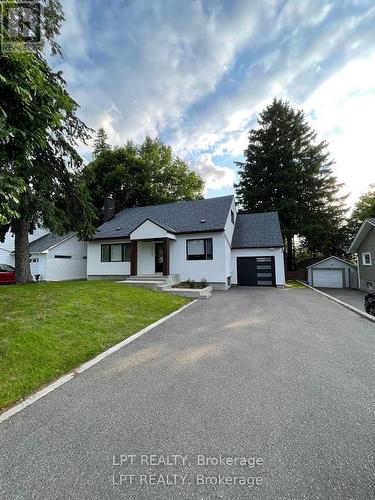 2112 Alta Vista Drive, Ottawa, ON 