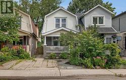 250 SPRINGDALE BOULEVARD  Toronto, ON M4C 1Z9