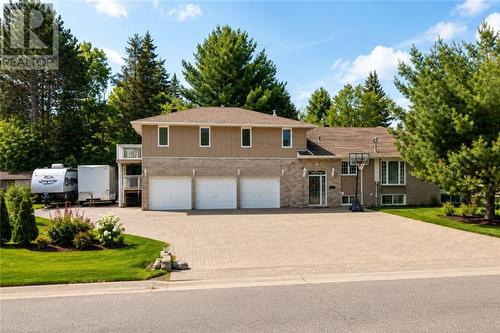 4560 Chenier  Greater Sudbury, ON P3P 1X5