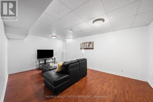 6916 Yarrow Avenue, Mississauga, ON 