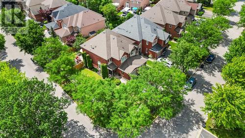 6916 Yarrow Avenue, Mississauga, ON 