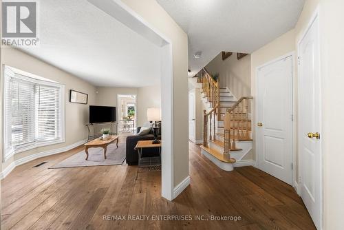 6916 Yarrow Avenue, Mississauga, ON 