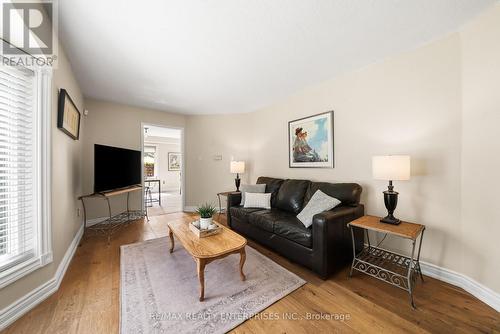 6916 Yarrow Avenue, Mississauga, ON 