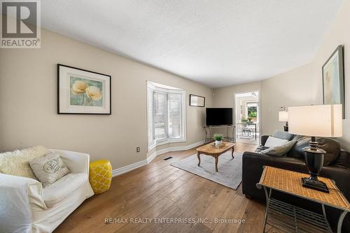 6916 Yarrow Avenue, Mississauga, ON 
