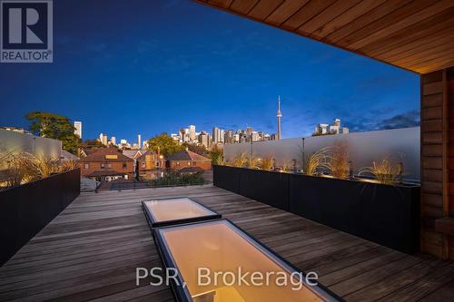 53 PALMERSTON AVENUE , Toronto, Ontario M6J 2J2 5