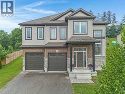 16 BROOKFIELD Court  Ingersoll, ON N5C 0C4
