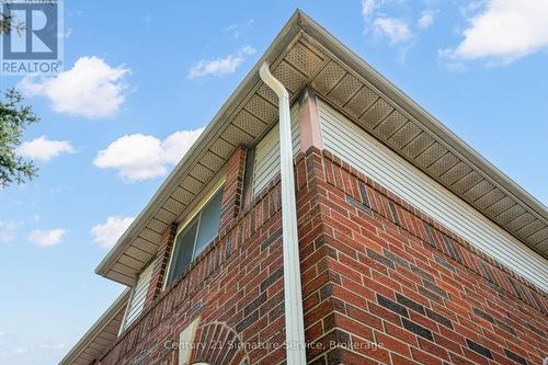 2755 Lindholm Crescent, Mississauga, ON 