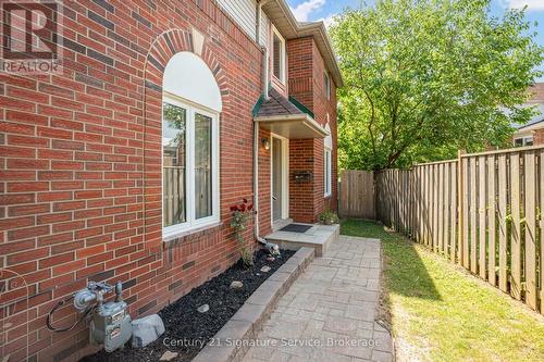 2755 Lindholm Crescent, Mississauga, ON 