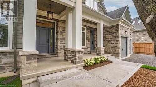 150 St Margarets Road, Hamilton, ON - Outdoor With Facade