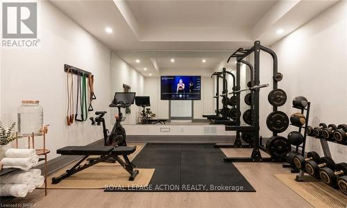150 St Margarets Road, Hamilton, ON - Indoor Photo Showing Gym Room