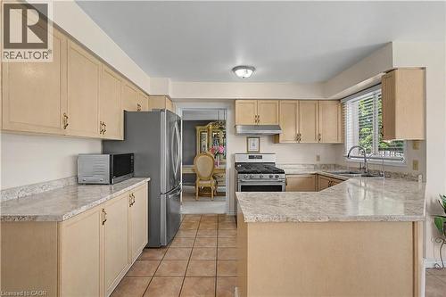 194 Glenvalley Drive, Cambridge, ON - Indoor Photo Showing Kitchen