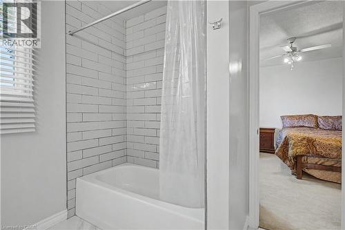 194 Glenvalley Drive, Cambridge, ON - Indoor Photo Showing Bathroom