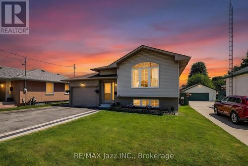 15 TOWNLINE ROAD S  Clarington (Courtice), ON L1E 2J1