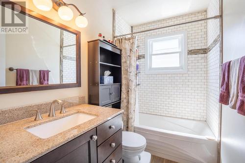 549 Morrison Ave, Sault Ste. Marie, ON - Indoor Photo Showing Bathroom