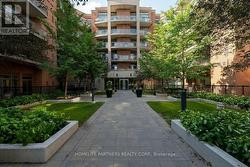 A33 - 281 WOODBRIDGE AVENUE Vaughan, ON L4L 0C6