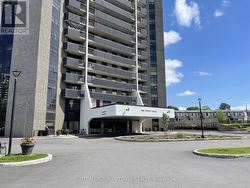 704 - 900 DYNES ROAD  Ottawa, ON K2C 3L6
