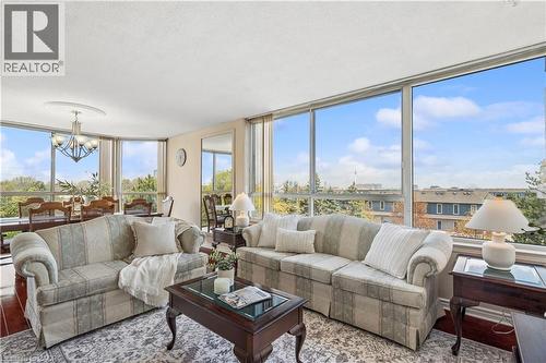 880 DUNDAS Street W Unit# 503  Mississauga, ON L5C 4H3