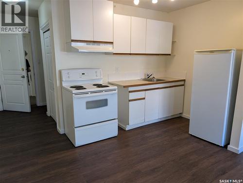 10 2157 Rae Street, Regina, SK - Indoor Photo Showing Kitchen