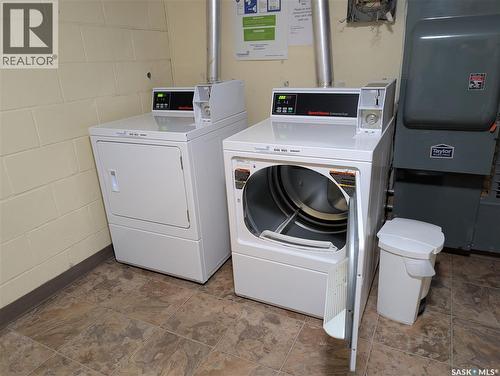 10 2157 Rae Street, Regina, SK - Indoor Photo Showing Laundry Room