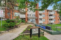 415 - 126 BELL FARM ROAD Barrie, ON L4M 6J3