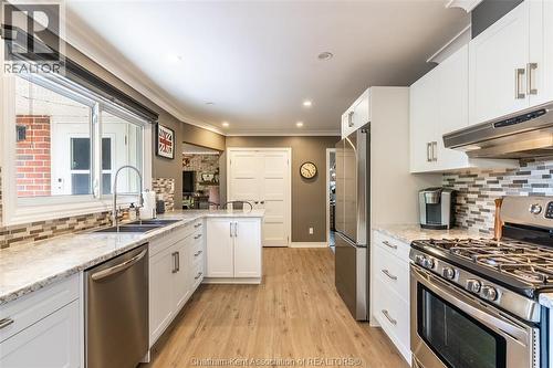 71 Mcfarlane Avenue, Chatham, ON - Indoor Photo Showing Kitchen With Double Sink With Upgraded Kitchen